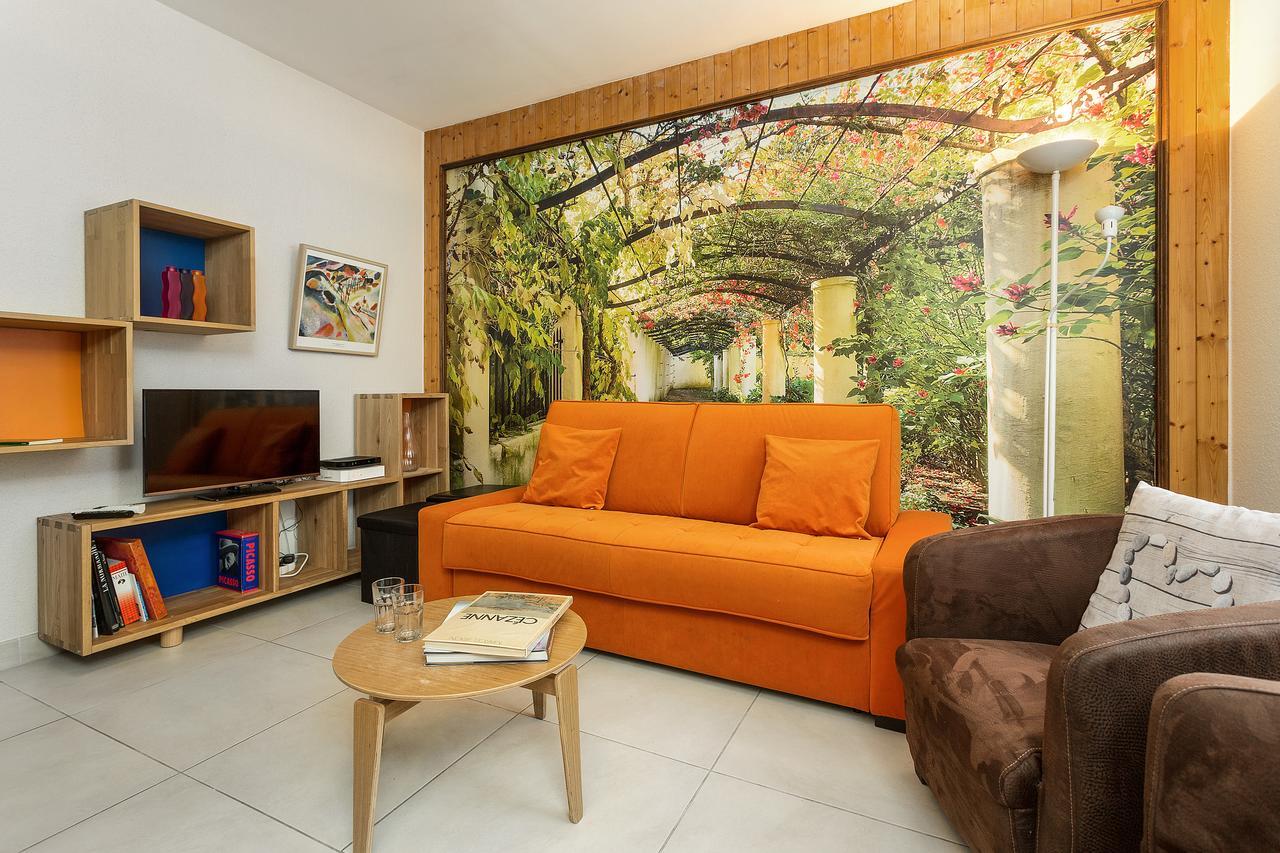 Apartment Maisonnee - A Charming Chamonix Haven Exteriör bild